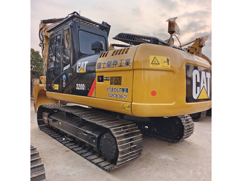 Escavatore cingolato CATERPILLAR 320D2