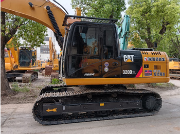 Escavatore cingolato CATERPILLAR 320D2