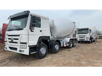 Autobetoniera SINOTRUK HOWO