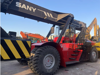 Reach stacker SANY SRSC45C30 45 TON CAPACITY: foto 2 Reach stacker SANY SRSC45C30 45 TON CAPACITY: foto 2