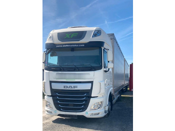 Camion centinato DAF XF 460