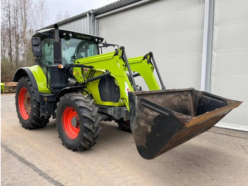 Trattore CLAAS Arion 530