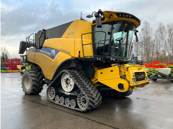 Mietitrebbia NEW HOLLAND CR series