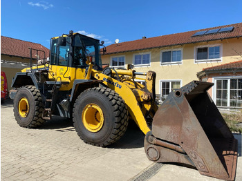 : immagine di intestazione