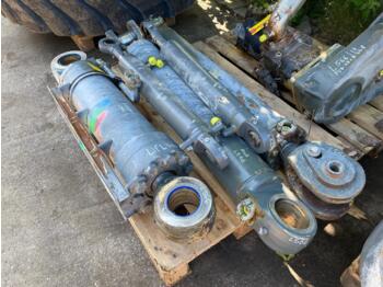 Cilindro idraulico per Macchina da cantiere Liebherr L 566: foto 5