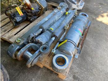 Cilindro idraulico LIEBHERR