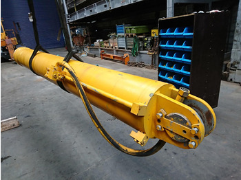 Cilindro idraulico LIEBHERR