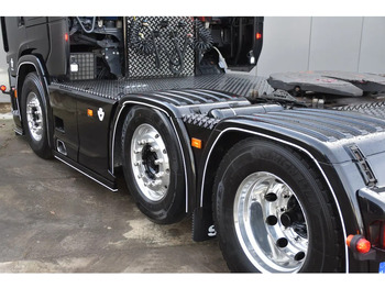 Trattore stradale Scania S650 V8 NGS 6x2/4NB - 50 YEARS - FULL AIR - RETARDER - 453 TKM - FULL OPTIONS - EXHAUST PIPE - TOP CONDITION -: foto 4 Trattore stradale Scania S650 V8 NGS 6x2/4NB - 50 YEARS - FULL AIR - RETARDER - 453 TKM - FULL OPTIONS - EXHAUST PIPE - TOP CONDITION -: foto 4