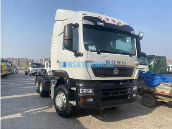 Trattore stradale SINOTRUK HOWO