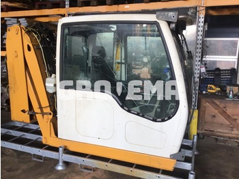 Cabina e interni LIEBHERR