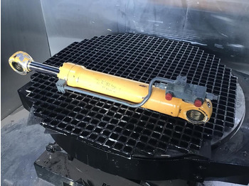 Cilindro idraulico LIEBHERR