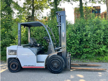 Carrello elevatore diesel NISSAN