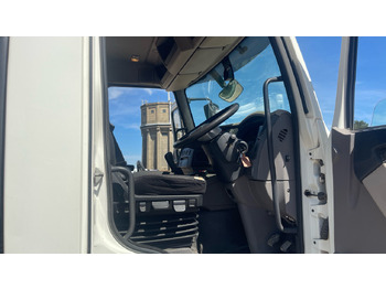 Autocarro multibenna DAF LF 260: foto 5