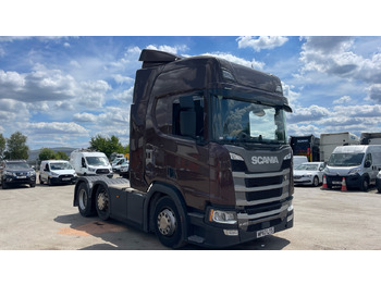 Trattore stradale SCANIA R 450
