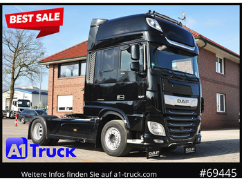 Trattore stradale DAF XF 530