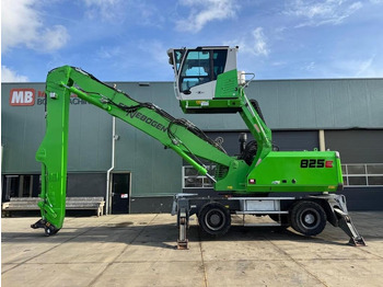 Escavatore per movimentazione SENNEBOGEN