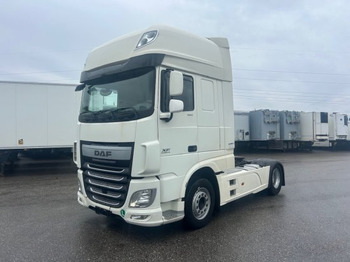 Trattore stradale DAF XF 106 460