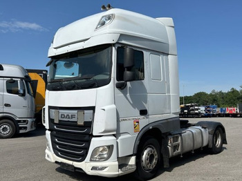 Trattore stradale DAF XF 460