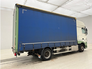 Camion centinato DAF XF 460 Super Space Cab: foto 4 Camion centinato DAF XF 460 Super Space Cab: foto 4