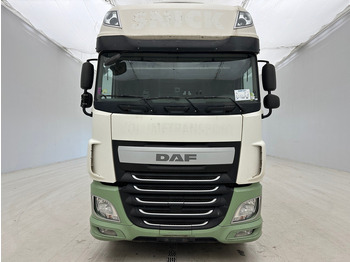 Camion centinato DAF XF 460 Super Space Cab: foto 2 Camion centinato DAF XF 460 Super Space Cab: foto 2