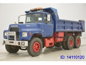 Autocarro ribaltabile MACK DM609 - 6x4: foto 1