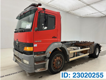Autocarro scarrabile MERCEDES-BENZ Atego 1828