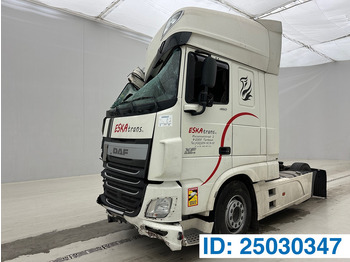 Trattore stradale DAF XF 460