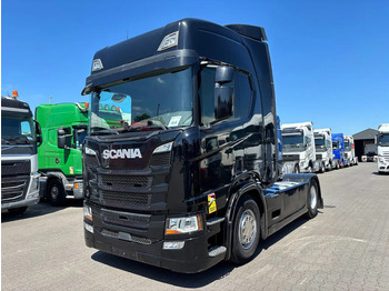 Trattore stradale SCANIA R 450