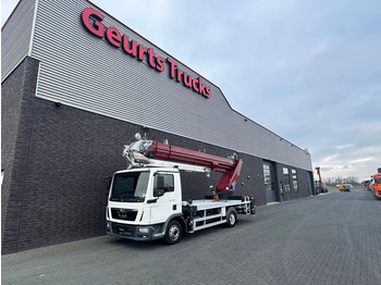 Camion con gru MAN TGL 7.180 4X2 BB BOCKER AK37/4000 + JIB MONTAGEKRAN/DACHDECKERKRAN/ROOFCRANE/KRAAN/KRAN/GRUA: foto 3