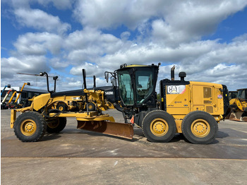 Grader CATERPILLAR 140M