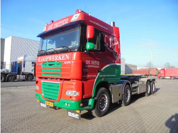 Autocarro scarrabile DAF XF 105 410