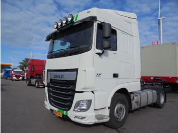 Trattore stradale DAF XF 440