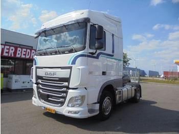 Trattore stradale DAF XF 440