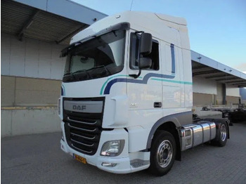 Trattore stradale DAF XF 440