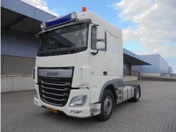 Trattore stradale DAF XF 460
