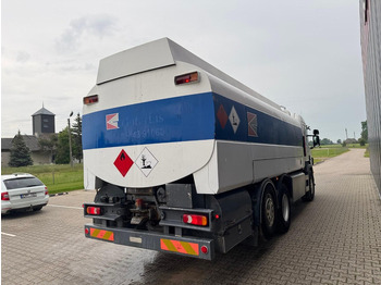 Camion cisterna per il trasporto di carburanti Scania P 124.360: foto 3