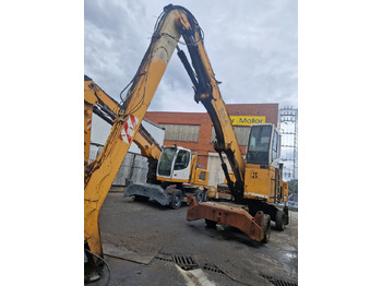 Escavatore per movimentazione LIEBHERR A 924