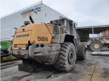 Pala gommata LIEBHERR L 586