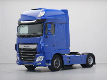 Trattore stradale DAF XF 530