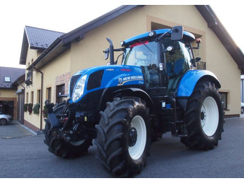 Trattore NEW HOLLAND T7