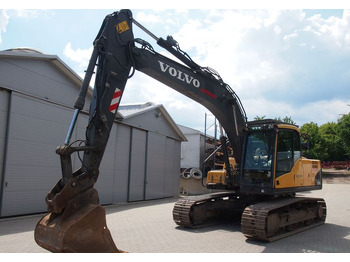 Escavatore cingolato VOLVO EC180
