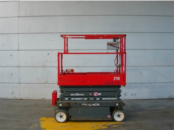 Piattaforma a pantografo SKYJACK