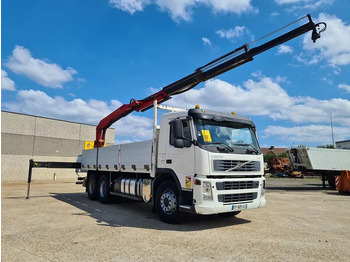 Camion con gru VOLVO FM 400