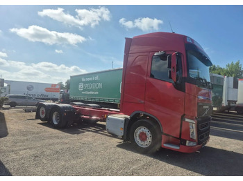 Autocarro telaio VOLVO FH 540