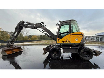 Escavatore gommato MECALAC