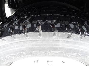 Autocarro con pianale/ Cassone fisso, Camion con gru Renault Midlum 300.12 Fassi F80: foto 2