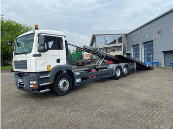 Autocarro con pianale/ Cassone fisso MAN TGA 26.320