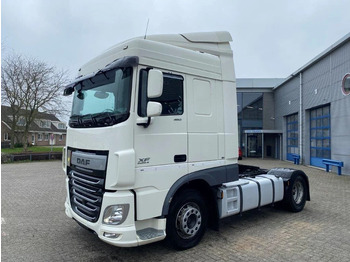 Trattore stradale DAF XF 106 460