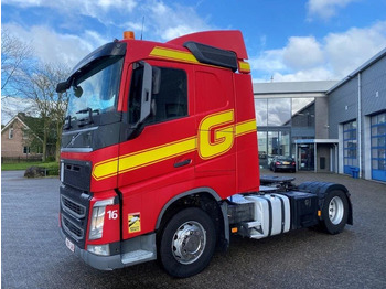 Trattore stradale VOLVO FH