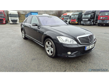 Autovettura MERCEDES-BENZ